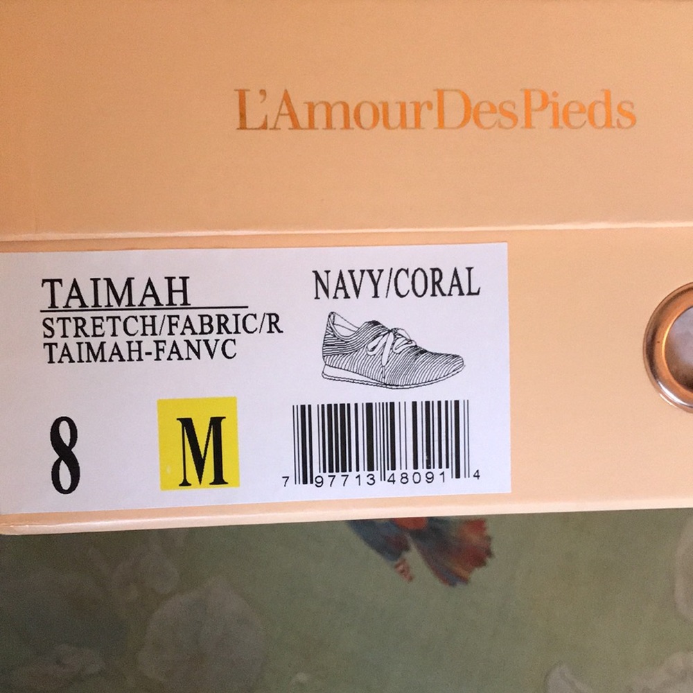 L’Amour Des Pieds navy shoes with coral ties. 8M - Picture 3 of 6